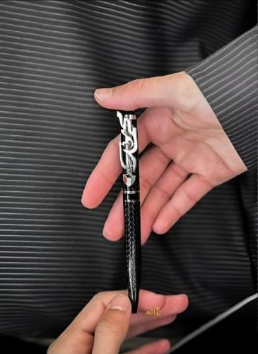 قلم فخم ومميز بالاسم