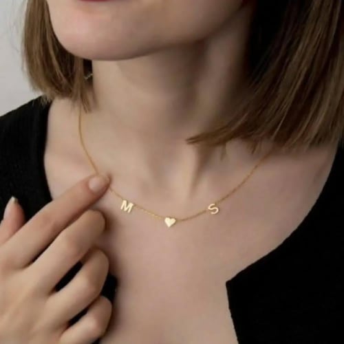 سلسال يحمل حرفيين مع القلب