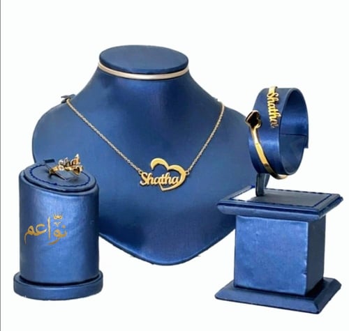 طقم نسائي مميز