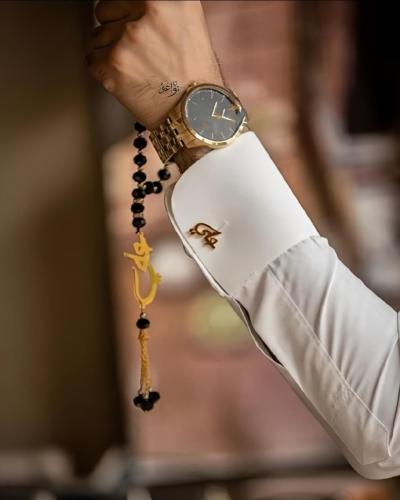 سبحة وكبك بتصميم فخم بالاسم