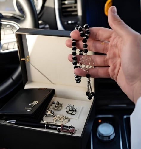 طقم رجالي بالاسم 5 قطع فخم