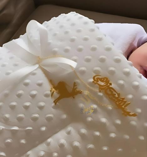 بروش اطفال انيقة بشكل غزاله بالاسم