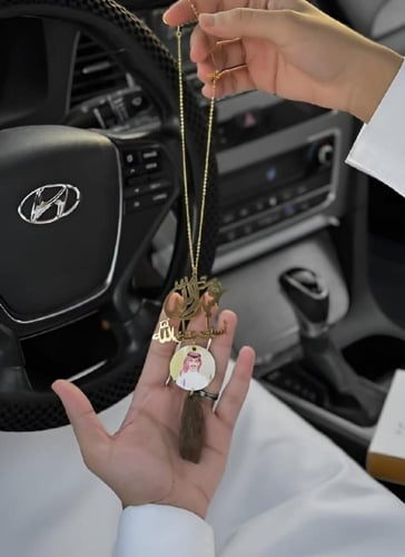 تعليقة سيارة عود مع استودعتك الله و صوره ترند