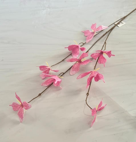 غصن ورد رقم ( 15 ) فراشات