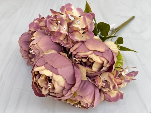 ربطة ورد رقم ( 33 ) بيوني اكسسوارز