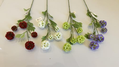 غصن ورد رقم ( 84 )