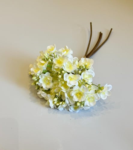 ربطة ورد رقم ( 8 )