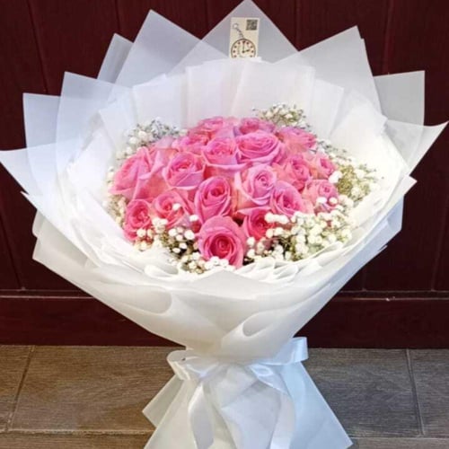 بوكيه ورد المليون ( ورد جوري بألوان متعددة)