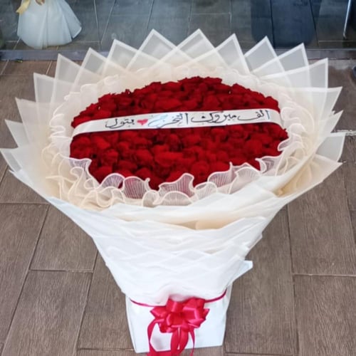 بوكيه 100 وردة حمراء جوري