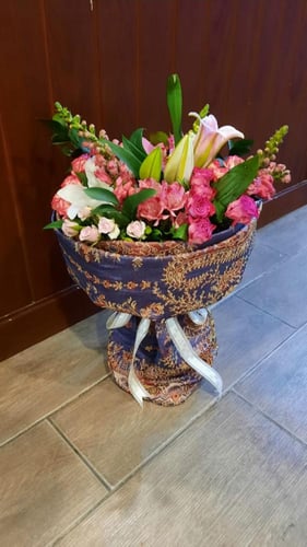 باقة الشال الكشميري الهبة