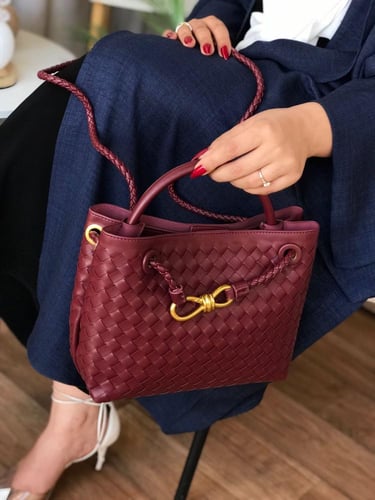 بوتيقا- bottega veneta Andiamo