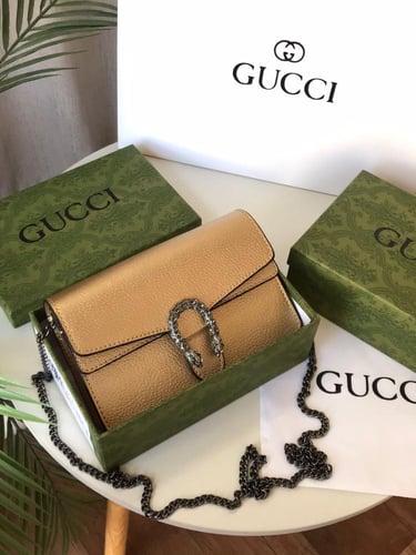 شنطة قوتشي درجة أولى