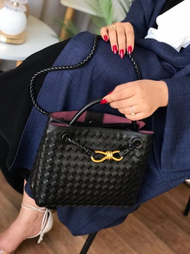 بوتيقا- bottega veneta Andiamo