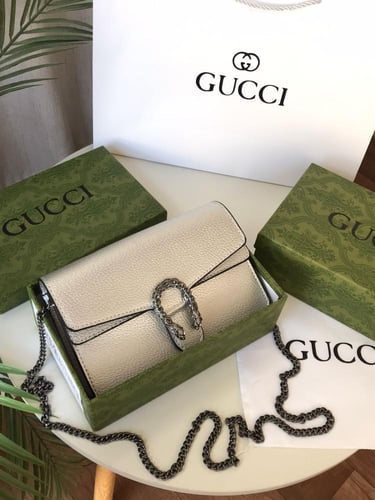 شنطة قوتشي درجة أولى