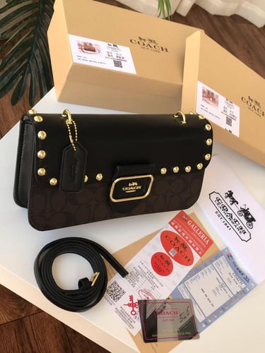 شنطة كوتش درجة أولى