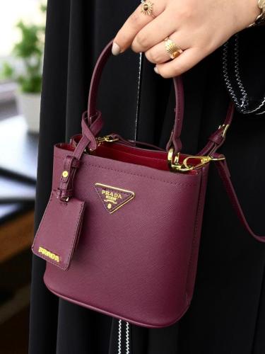 شنطة برادا درجة أولى