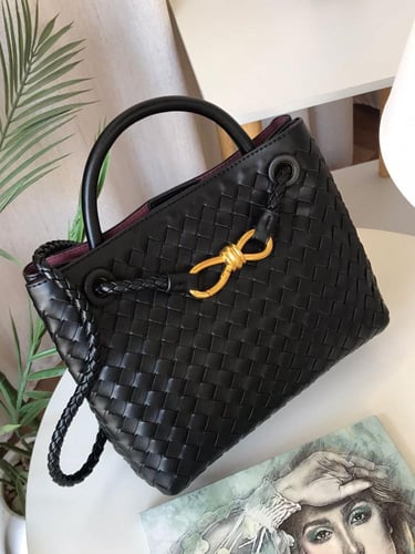 بوتيقا- bottega veneta Andiamo