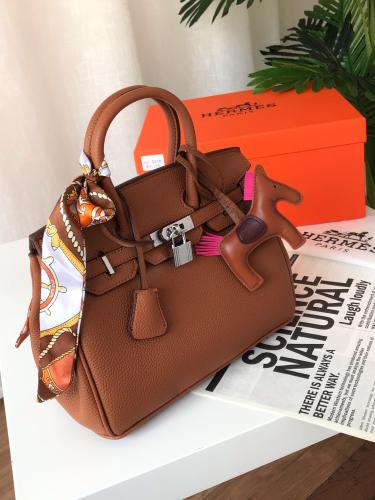 شنطة هيرمز درجة أولى