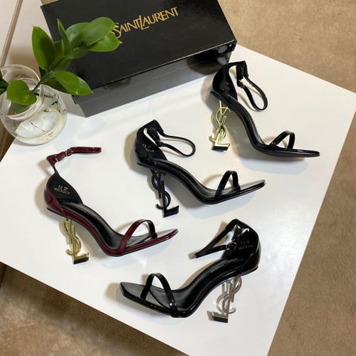 كعب سان لوران درجة أولى