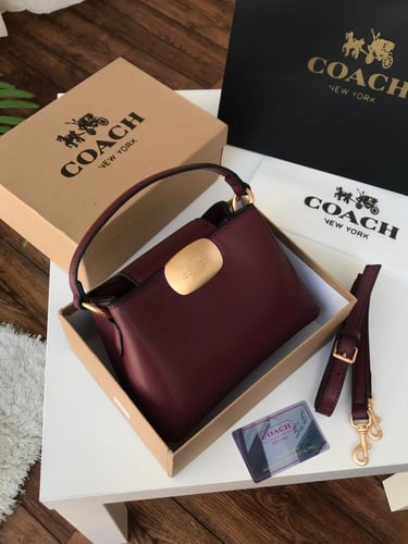 شنطة كوتش درجة أولى