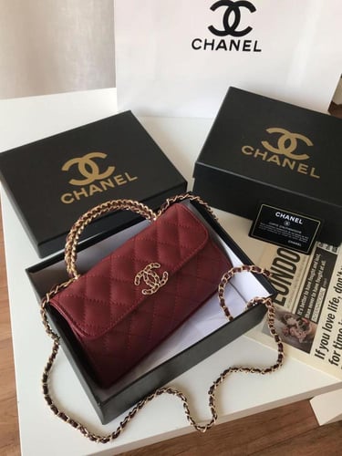 شنطة درجة أولى مستوحاه من شانيل