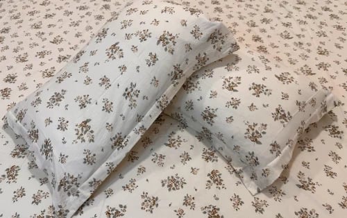 Bed sheet set "Rozy" with spring patterns and luxurious jacquard details