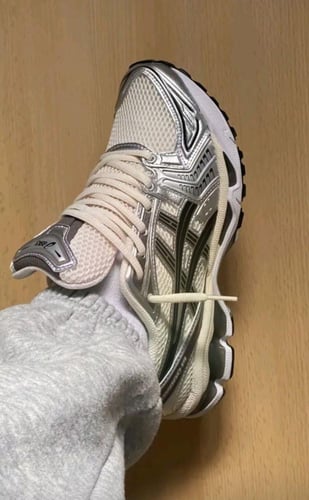 ‏ASICS GEL-KAYANO 14