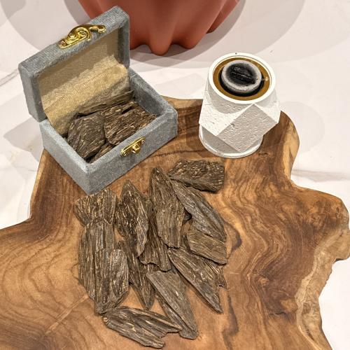 كلمنتان ( العود الازرق ) + مبخرة هدية