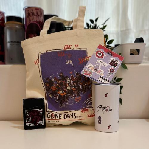 Stray Kids - SKZ group - 350ml bottle + berry pack...