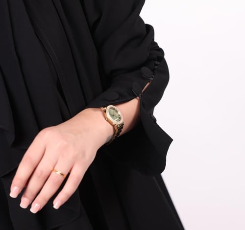 عباية مع أزرار بالأكمام كلوش