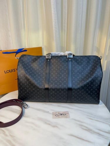 لويس فيتون Keepall Bandouliere اسود
