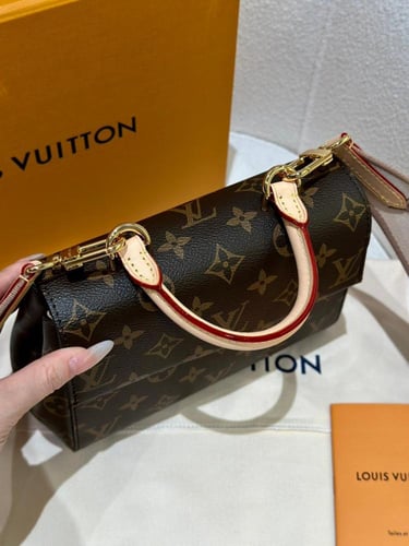 حقيبة كلوني ميني 20 سم من لويس فيتون