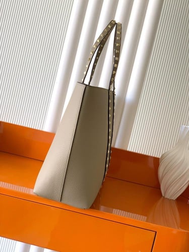 حقيبة تسوق فالنتينو غارافاني روكستد 37 سم