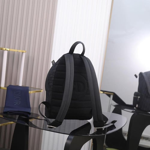 حقيبة ظهر رايدر سوداء من ديور أوبليك جاكار