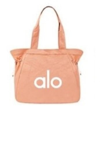 حقيبة يد كاجوال عصرية جديدة من ALO Yoga