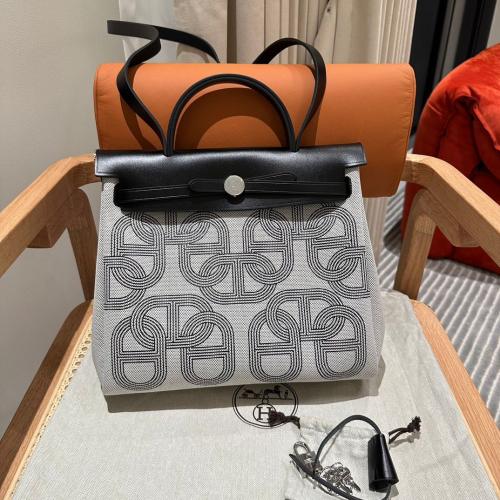 حقيبة هيرباج تشاين دانكر مقاس 31 من هيرميز