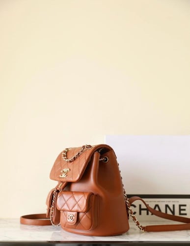 حقيبة شانيل الظهر الجلد اللامع-مقاس 20