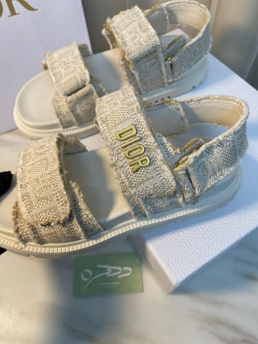 صندل ديوركت من ديور