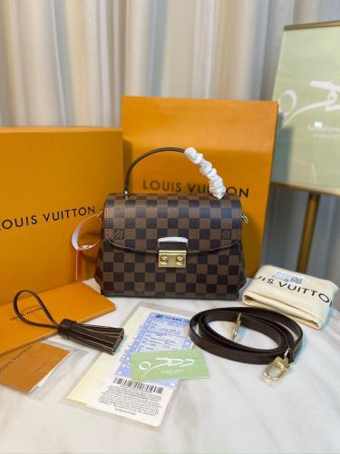 حقيبة لويس فويتون كروست - بني مقاس 25