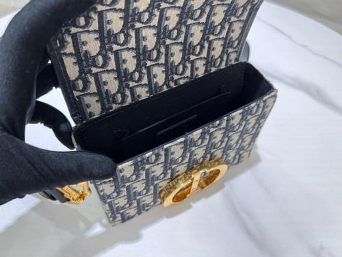 شنطة ديور مونتين بوكس أوبليك جاكار - أسود وبيج