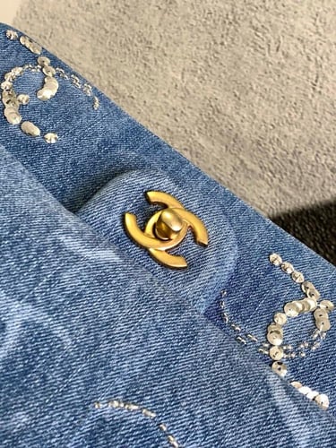 حقيبة شانيل كلاسيك فلاب جينز-مقاس 25.5