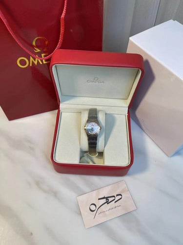 ساعة كونستليشن فولاذ مطلي بذهب من أوميغا