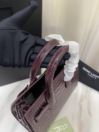 شنطة سان لوران ساك دو جور نقشة تمساح نانو