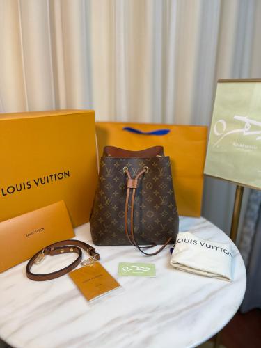 شنطة لويس فيتون نيونوي إم إم حروف - بني