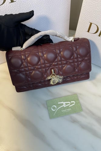 حقيبة Lady Dior مقاس 21