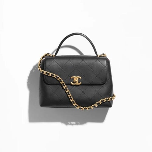 حقيبة كبيرة 32 سم بقلاب ومقبض علوي من شانيل - أسود