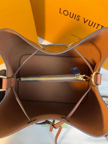 شنطة لويس فيتون نيونوي إم إم حروف - بني