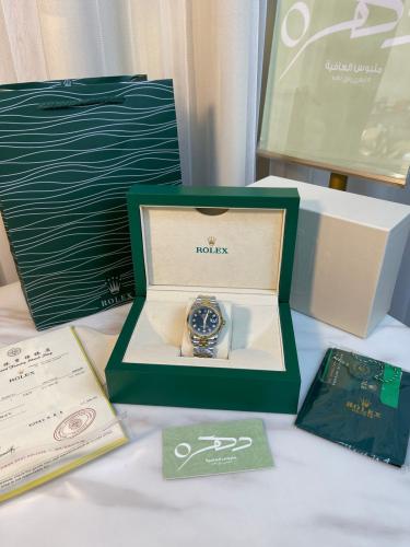 ساعة ديت جست 36 أويستر من رولكس - أسود