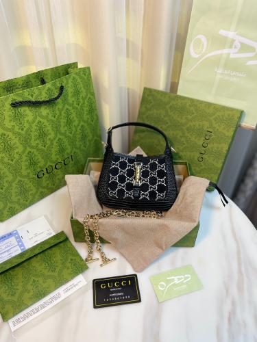 حقيبة جاكي 1961 صغيرة الحجم مصنوعة من الكريستال بن...