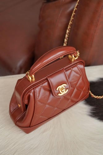 حقيبة كوكودوك 18 سم بمقبض علوي من شانيل - بني